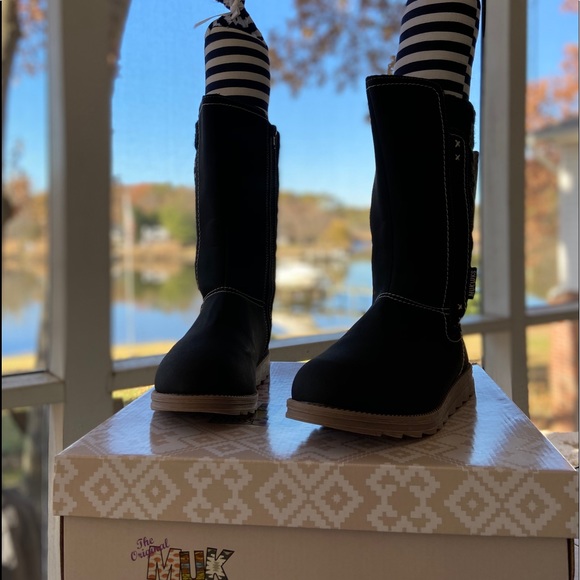 Muk Luks Cable Knit Boots, 7 - NWT - Picture 3 of 5